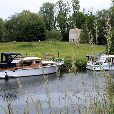 Sealov Hebergements Insolites- Linge, Menage Et Velos Inclus Eaucourt-sur-Somme Esterno foto