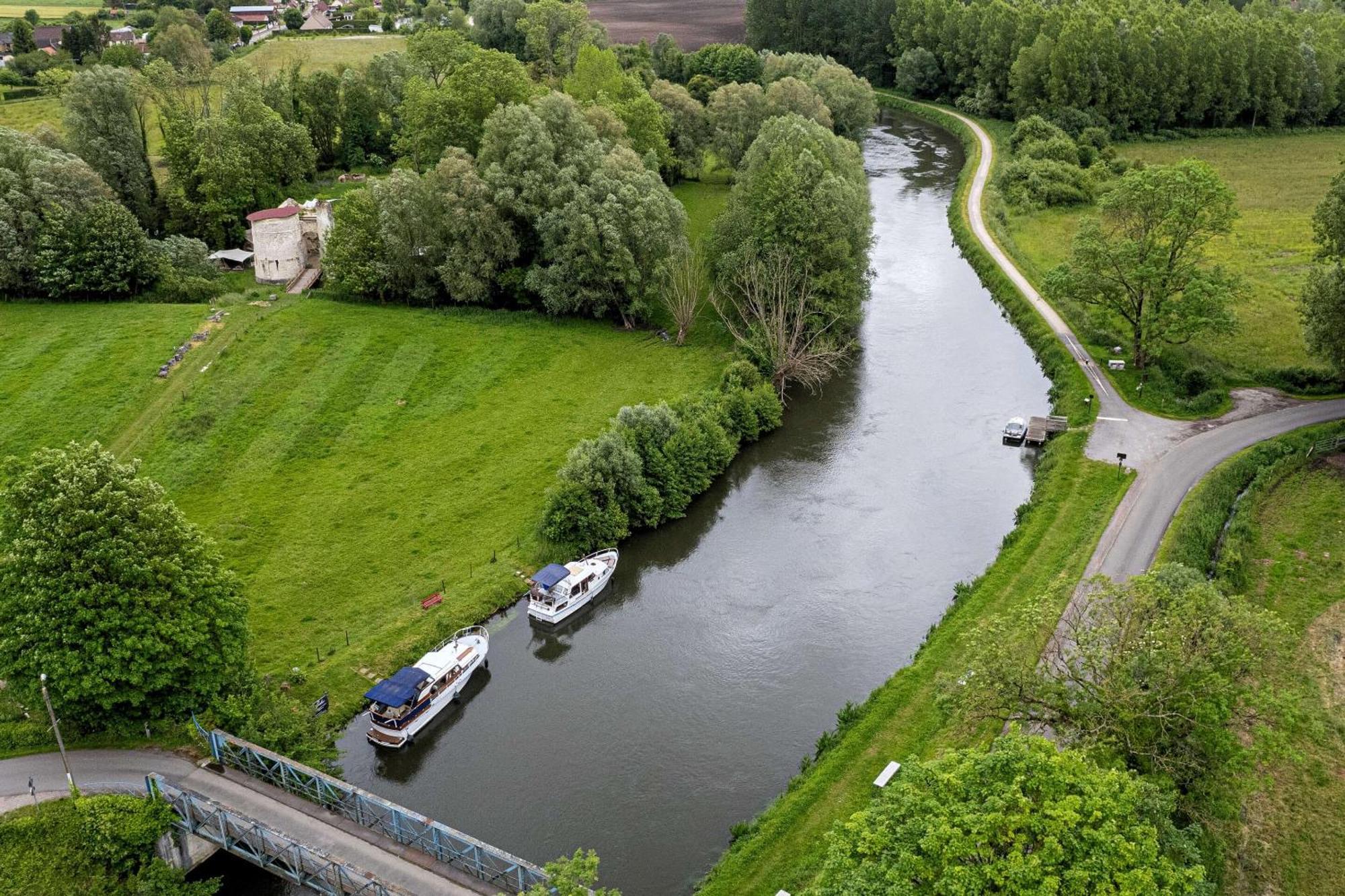 Sealov Hebergements Insolites- Linge, Menage Et Velos Inclus Eaucourt-sur-Somme Camera foto